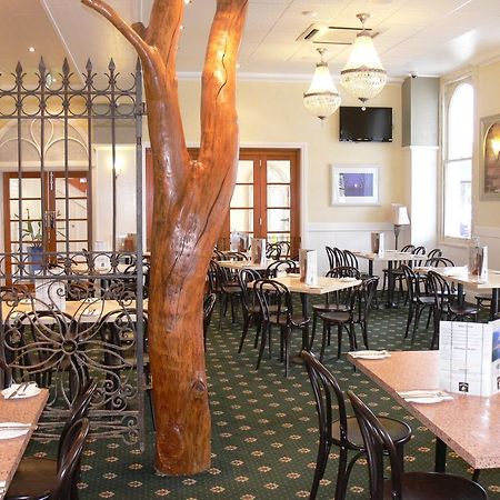 The Yarrawonga Hotel Exterior photo